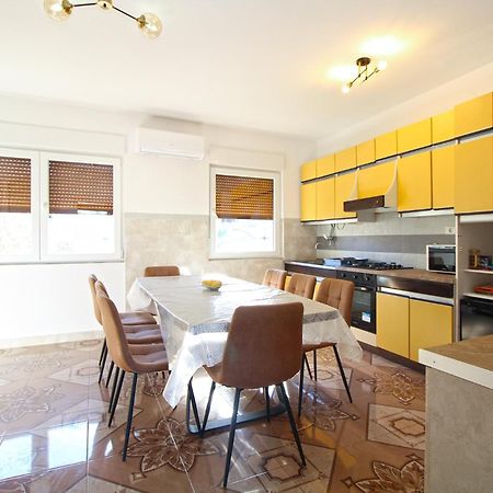 Apartments Mare 826 プーラ エクステリア 写真