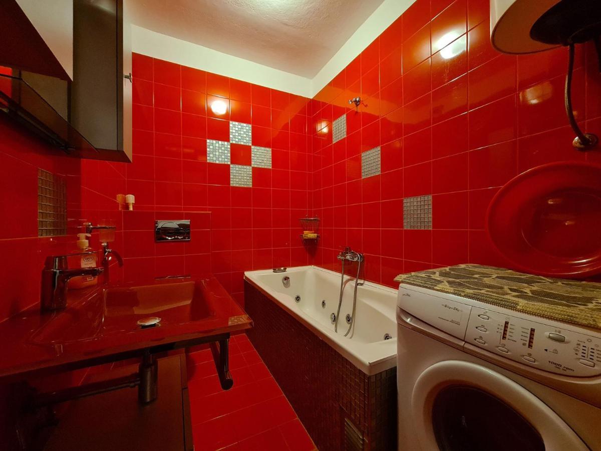 Apartments Mare 826 プーラ エクステリア 写真