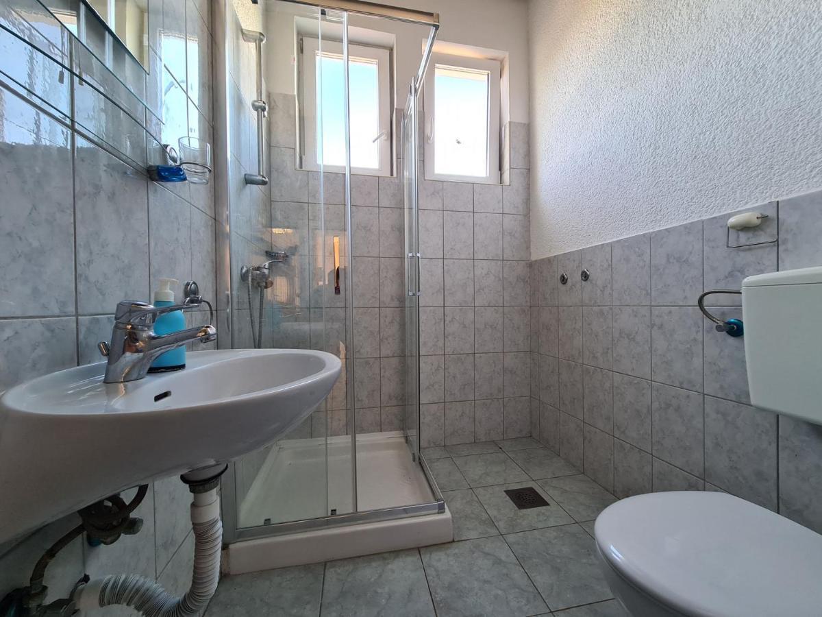 Apartments Mare 826 プーラ エクステリア 写真