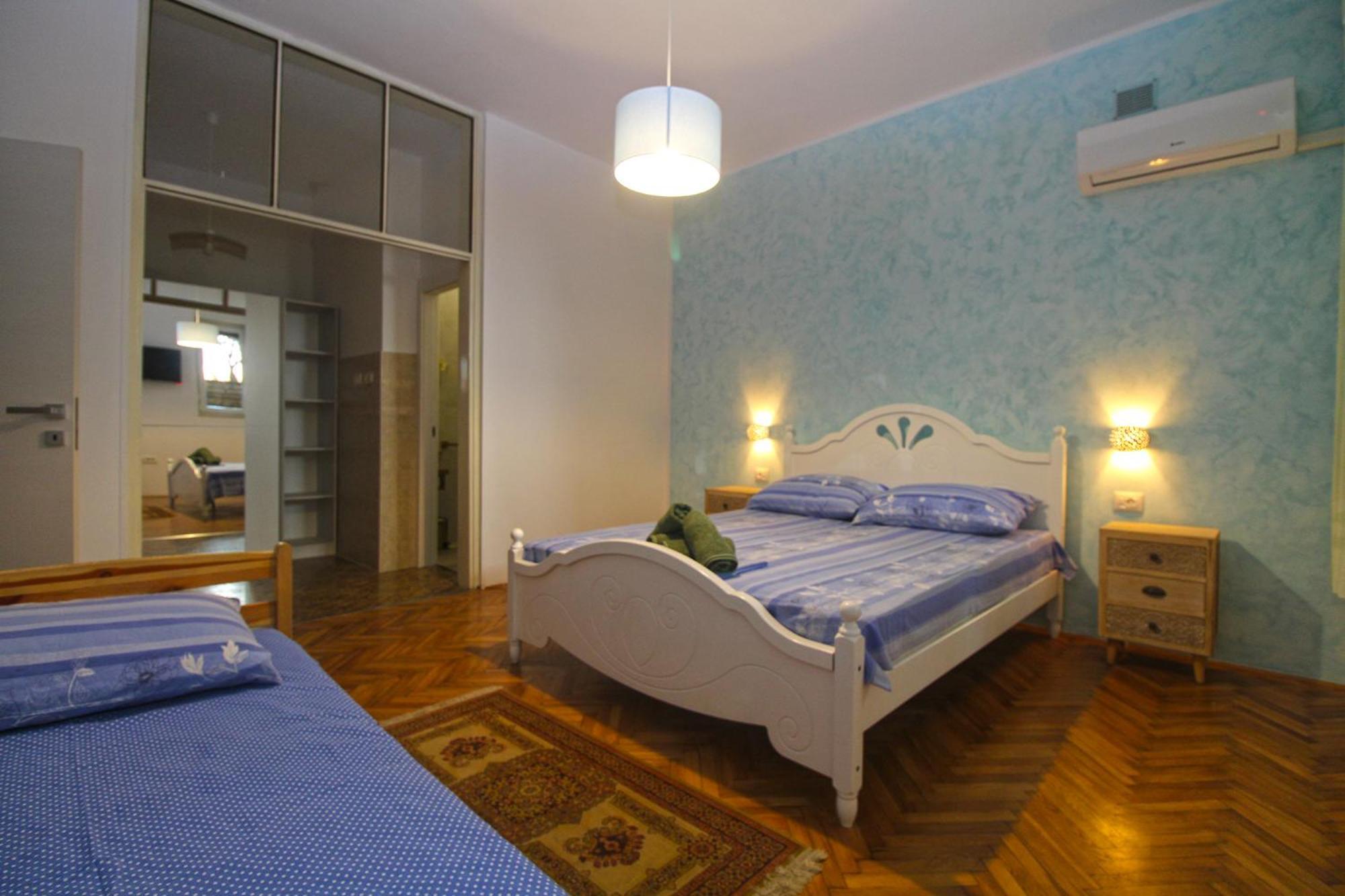Apartments Mare 826 プーラ エクステリア 写真