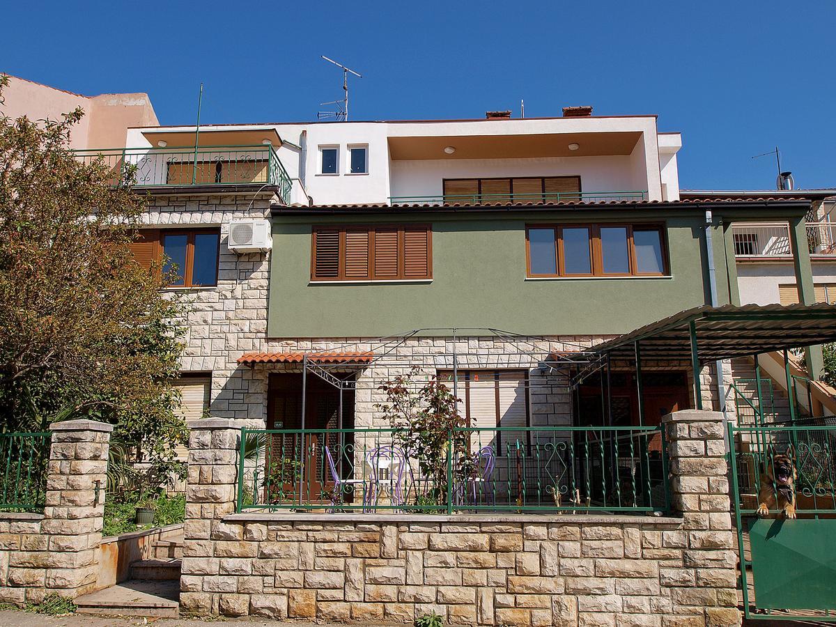 Apartments Mare 826 プーラ エクステリア 写真